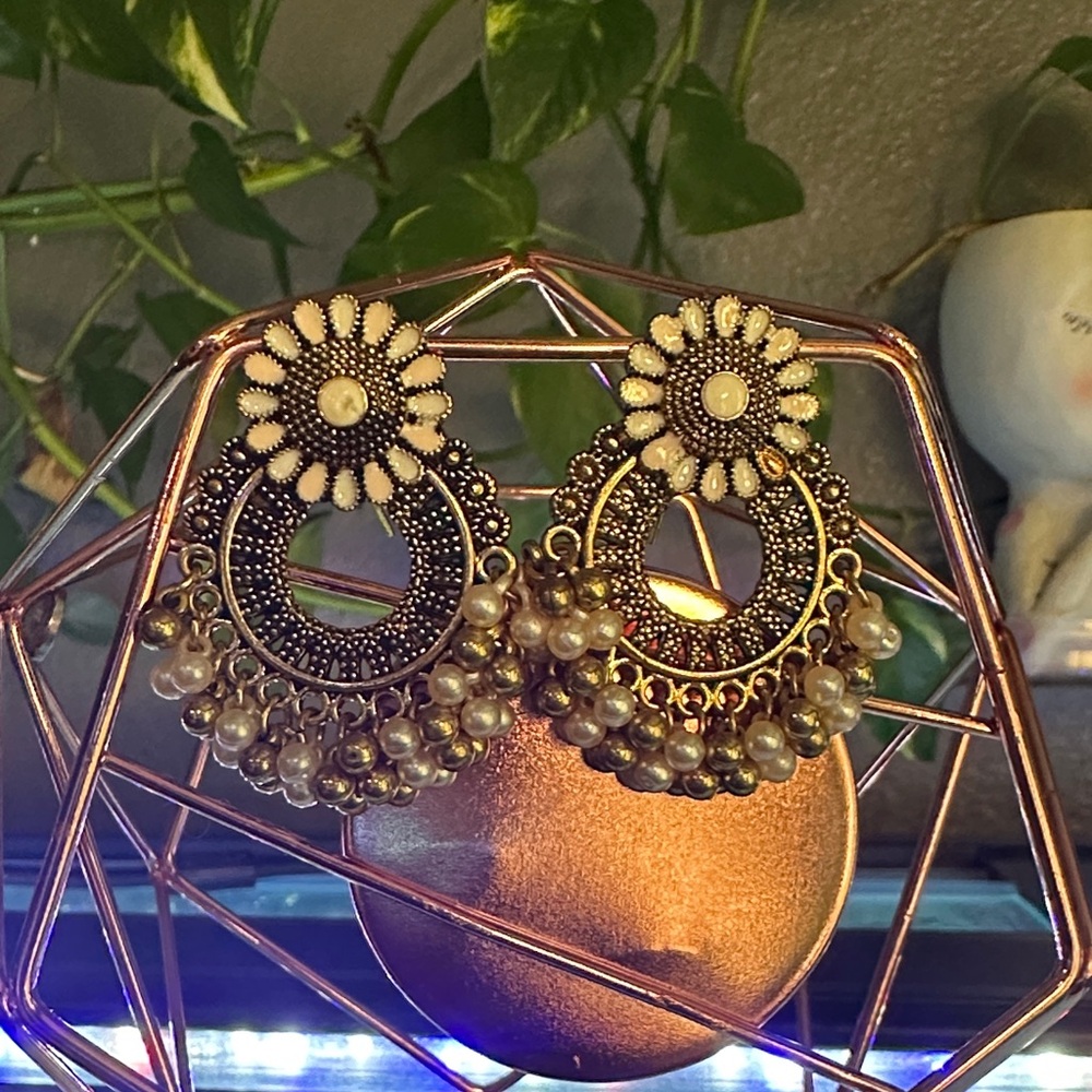 Elegant Gold and White Floral Earrings